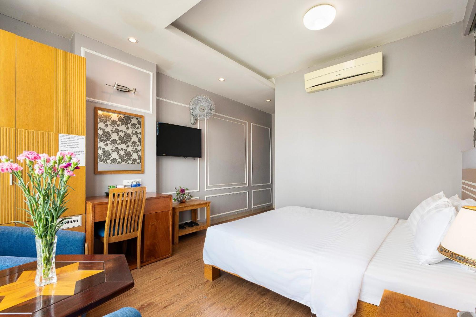 Lucky Star Hotel - Bui Vien Walking Street Ho Chi Minh City Exterior photo