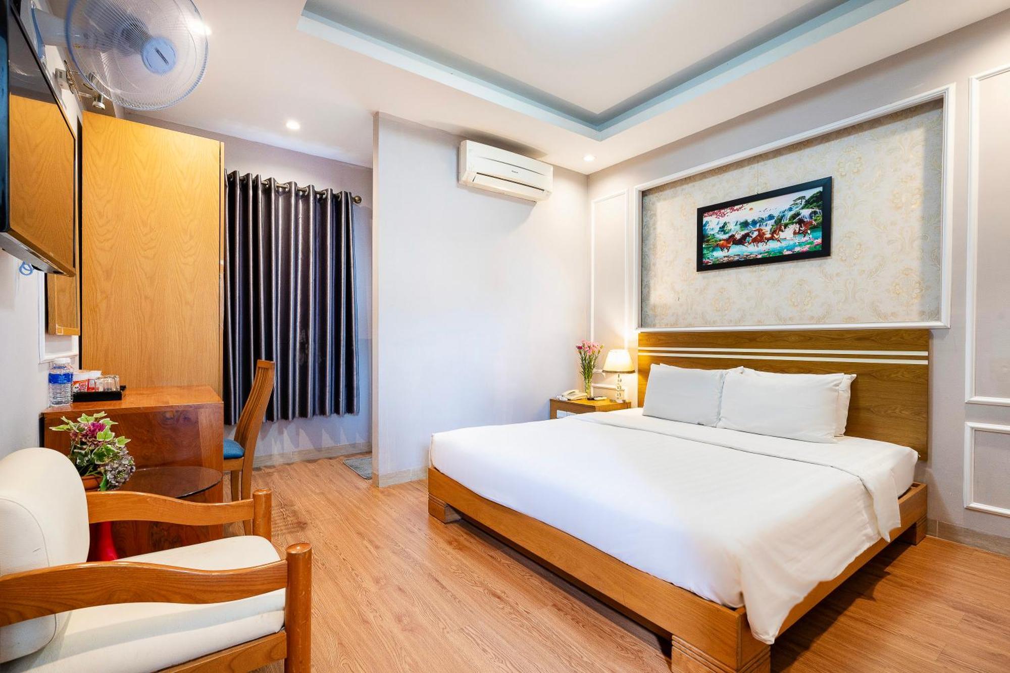 Lucky Star Hotel - Bui Vien Walking Street Ho Chi Minh City Exterior photo