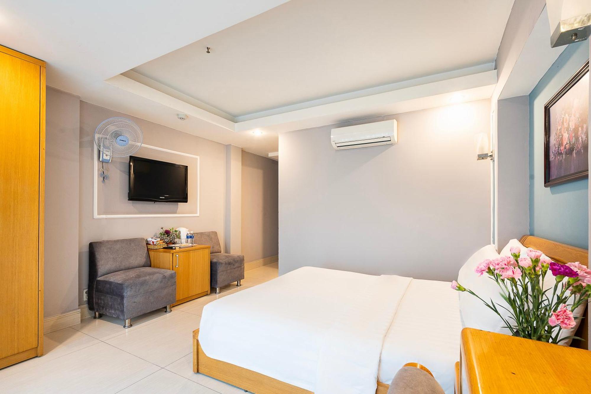 Lucky Star Hotel - Bui Vien Walking Street Ho Chi Minh City Exterior photo
