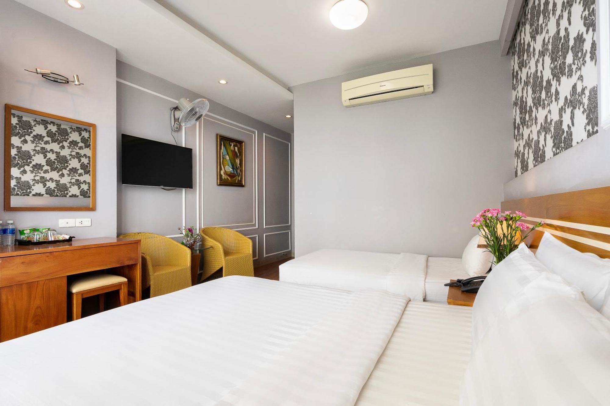 Lucky Star Hotel - Bui Vien Walking Street Ho Chi Minh City Exterior photo